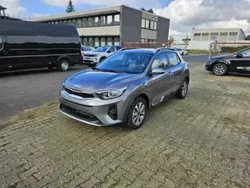 Astrograu (grau) Neu 2024 Kia Stonic Vision SUV | 20.180 € (Fairer Preis)