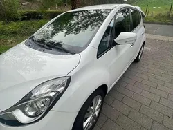 Weiß Gebraucht 2011 Hyundai ix20 Comfort Van / Kleinbus | 5.000 € (Fairer Preis)