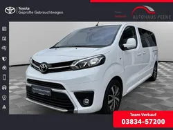Weiß Gebraucht 2024 Toyota Proace Verso Team Kombi | 39.956 € (Guter Preis)