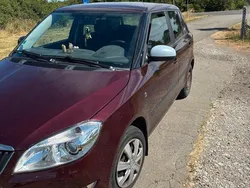 Andere außenfarben Gebraucht 2011 Skoda Fabia Ambiente Kleinwagen | 4.999 € (Fairer Preis)