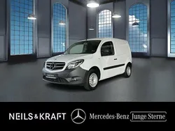 Weiß Gebraucht 2021 Mercedes Citan 109 Van | 15.327 € (Etwas zu teuer)