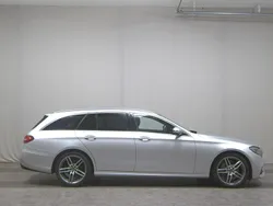 Silber Gebraucht 2019 Mercedes E220 AMG line Kombi | 26.780 € (Guter Preis)