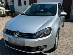 Silber Gebraucht 2011 VW Golf VI Kleinwagen | 9.399 € (Etwas zu teuer)
