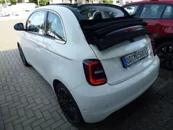 Arktis weiß Gebraucht 2023 Fiat 500e La Prima Cabrio | 27.950 € (Teuer)
