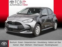 Grau Gebraucht 2023 Toyota Yaris Comfort Kleinwagen | 16.989 € (Fairer Preis)