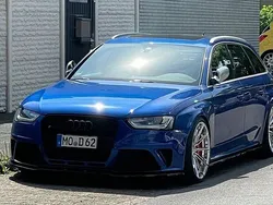 Blau Gebraucht 2014 Audi RS4 Sport Kombi | 44.900 € (Etwas zu teuer)