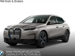 Grau Gebraucht 2025 BMW iX SUV | 72.550 € (Fairer Preis)