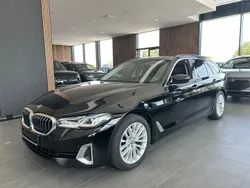 Schwarz Gebraucht 2022 BMW 520 Luxury Line Kombi | 31.990 € (Fairer Preis)