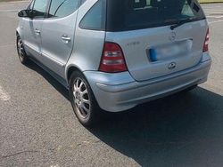Silber Gebraucht 2002 Mercedes A190 Elegance Kleinwagen | 1.800 € (Teuer)