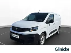 Kaolin weiß Gebraucht 2023 Peugeot Partner Premium Van / Kleinbus | 19.890 € (Etwas zu teuer)