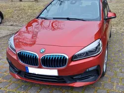 Orange Gebraucht 2019 BMW 225 Active Tourer iPerformance Van / Kleinbus | 18.800 € (Etwas zu teuer)