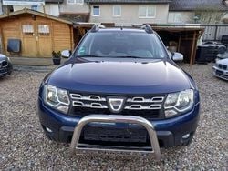 Blau Gebraucht 2016 Dacia Duster Prestige SUV | 6.790 € (Superpreis)
