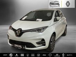 Quarzweiß (metallic) Gebraucht 2021 Renault Zoe Riviera Kleinwagen | 14.970 € (Fairer Preis)