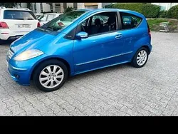 Blau Gebraucht 2008 Mercedes 200 Elegance Coupé | 1.900 €