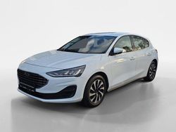 Weiss Gebraucht 2022 Ford Focus Titanium Limousine | 17.498 € (Guter Preis)
