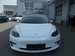 Weiß Gebraucht 2021 Tesla Model 3 Limousine | 23.750 € (Fairer Preis)