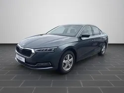Quarzgrau metallic (metallic) Gebraucht 2021 Skoda Octavia Style Limousine | 20.990 € (Superpreis)