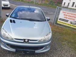 Grau Gebraucht 2005 Peugeot 206 CC Sport Cabrio | 1.999 € (Fairer Preis)