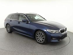 Mediterranblau Gebraucht 2020 BMW 320 Sport Line Limousine | 25.460 € (Fairer Preis)