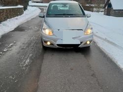 Silber Gebraucht 2010 Mercedes 180 Limousine | 4.200 € (Guter Preis)