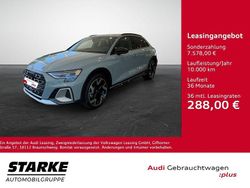 Grau (pfeilgrau perleffekt) Gebraucht 2024 Audi A3 Comfort Limousine | 37.890 € (Teuer)