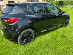 Schwarz Gebraucht 2018 Renault Clio IV Kleinwagen | 7.500 €
