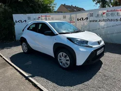 Weiß Neu 2024 Toyota Aygo Business Edition Kleinwagen | 15.777 €