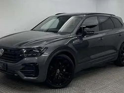 Siliziumgrau (metallic) Gebraucht 2020 VW Touareg R-line SUV | 46.880 € (Fairer Preis)