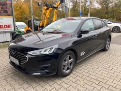 Schwarz Gebraucht 2023 Ford Focus Titanium Limousine | 19.900 € (Fairer Preis)