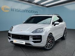 Grau Neu 2025 Porsche Cayenne GTS SUV | 177.899 € (Etwas zu teuer)