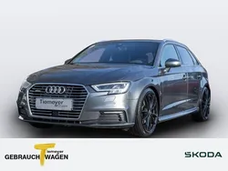 Grau Gebraucht 2020 Audi A3 Sportback e-tron S-Line Limousine | 26.280 € (Fairer Preis)