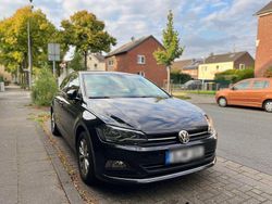 Schwarz Gebraucht 2018 VW Polo Highline Kleinwagen | 9.700 €