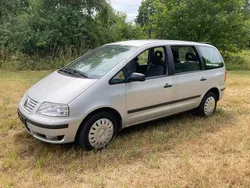 Silber Gebraucht 2002 VW Sharan Van / Kleinbus | 1.650 €