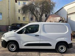 Weiß Gebraucht 2019 Citroën Berlingo Van / Kleinbus | 9.400 € (Guter Preis)