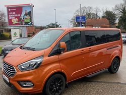 Orange Gebraucht 2018 Ford Transit Custom Van / Kleinbus | 27.900 €