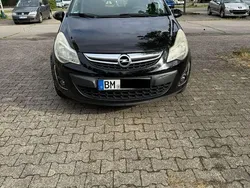 Schwarz Gebraucht 2011 Opel Corsa Satellite Limousine | 2.700 € (Guter Preis)