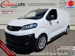 Weiss Gebraucht 2022 Fiat Scudo Van / Kleinbus | 19.890 € (Teuer)