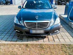 Grau Gebraucht 2009 Mercedes E500 Avantgarde Kombi | 9.000 € (Superpreis)