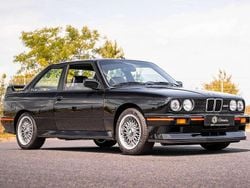Bmw glanzschwarz 668 Gebraucht 1990 BMW M3 Sport Line Coupé | 299.900 €
