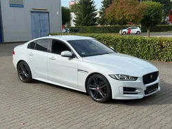 Weiß Gebraucht 2016 Jaguar XE R-Sport Limousine | 12.500 € (Fairer Preis)