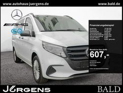 Weiss bergkristallweiss metallic Gebraucht 2024 Mercedes Vito Van / Kleinbus | 48.740 €
