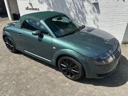 Grün Gebraucht 2001 Audi TT Roadster Design Cabrio | 3.950 € (Guter Preis)
