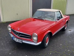 Rot Gebraucht 1965 Mercedes 230 Cabrio | 67.900 €