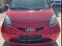 Rot Gebraucht 2007 Toyota Aygo Kleinwagen | 1.999 € (Guter Preis)