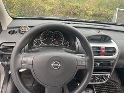 Braun Gebraucht 2002 Opel Corsa Kombi | 2.500 €