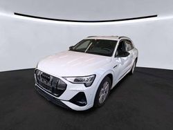 Gletscherweiß metallic Gebraucht 2022 Audi e-tron Black Edition SUV | 34.900 € (Guter Preis)