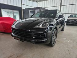 Schwarz Gebraucht 2018 Porsche Cayenne SUV | 43.800 € (Guter Preis)