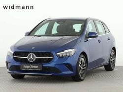 Metalliclack spektralblau Gebraucht 2024 Mercedes B200 Progressive Van / Kleinbus | 30.850 € (Guter Preis)