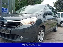 Blau Gebraucht 2013 Dacia Lodgy Lauréate Van / Kleinbus | 3.990 € (Fairer Preis)
