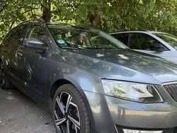 Grau Gebraucht 2017 Skoda Octavia Style Kombi | 12.900 € (Guter Preis)